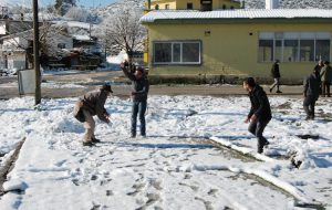 Bayramiç köylerinde kar sevinci